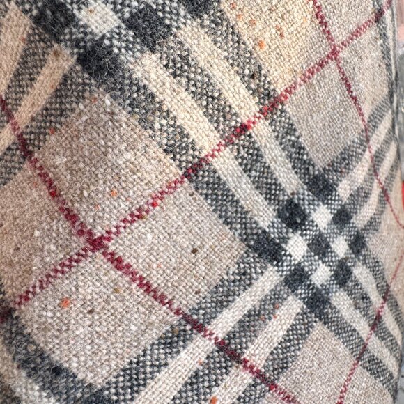 Burberry London A-Line Asymmetrical Wool Plaid Skirt Vintage Sz 36 or SMALL - Picture 7 of 10